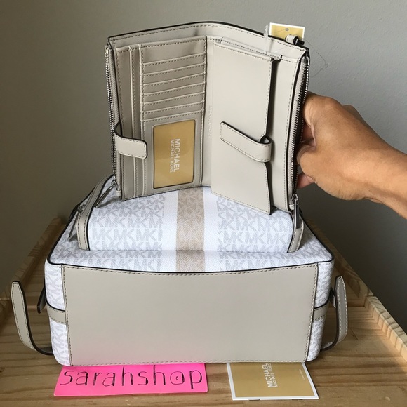 🌼Michael Kors Backpack Set - Picture 5 of 16